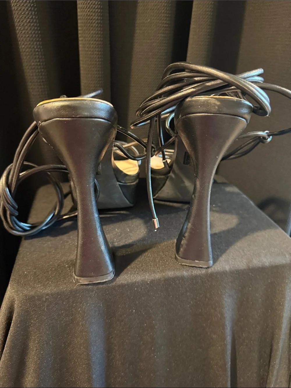 Women's Black Strappy Knot-Detail Platform Heels